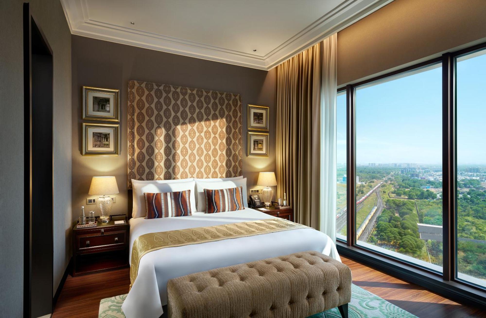 Hotel The Leela Gandhinagar Exterior foto